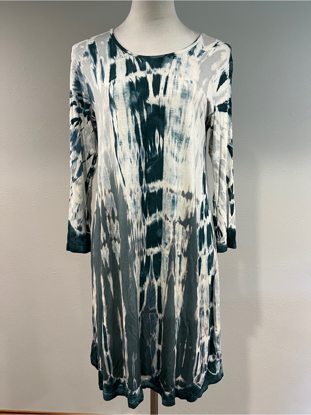 Earthbound Tie-Dye Long Sleeve Swing Dress size large